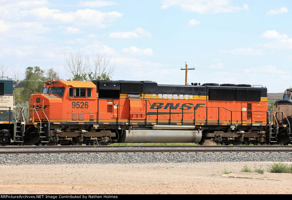 BNSF 9526